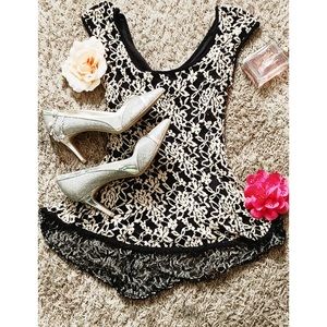 🦋Woman’s lace black shirt